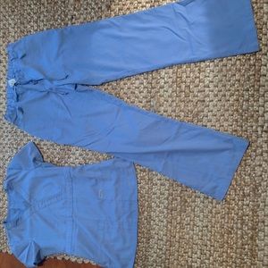 Grey’s Anatomy Scrubs Ciel Blue Small!! 🙌🙌🙌